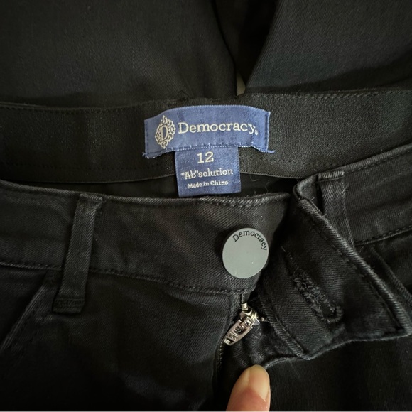 Democracy Black Pull-On Skinny Jeans - Picture 6 of 7